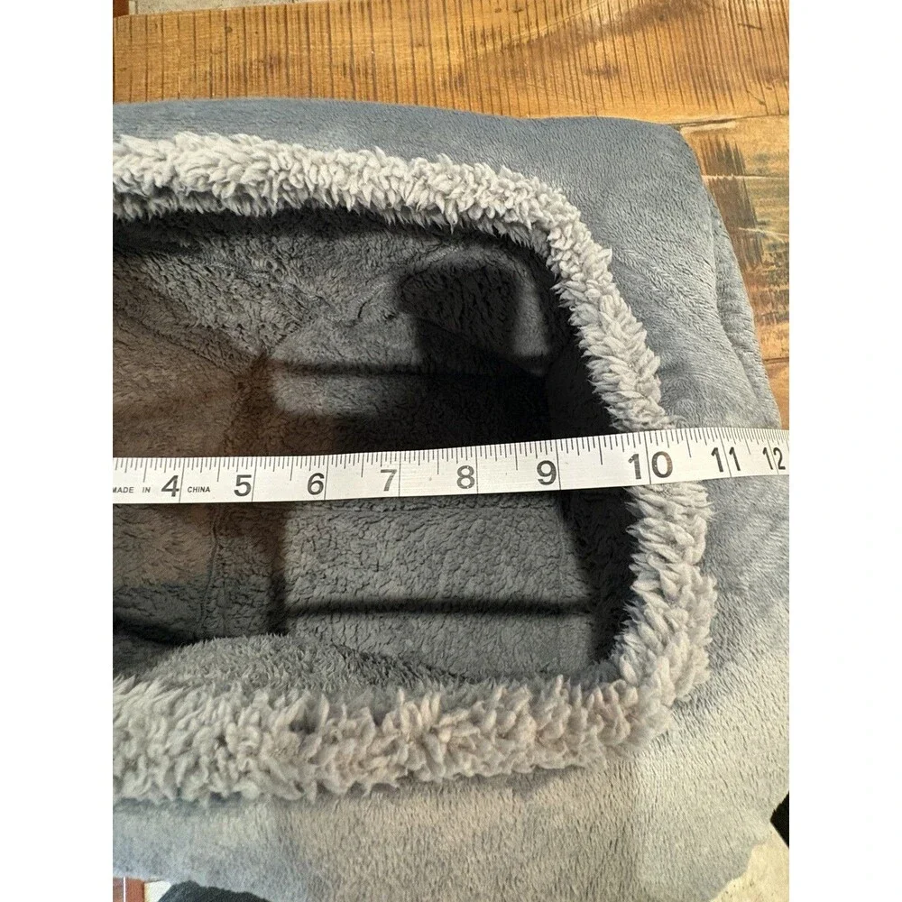 Heart To Tail Cat  & Small Dog Gray Den Cozy Cave House 14 X 14
